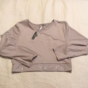 Victoria sport crop top